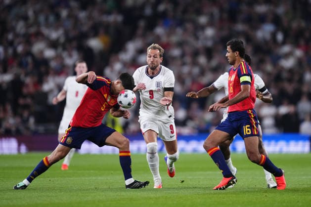 England v Spain - UEFA Nations League LONDON, UNITED KINGDOM - SEPTEMBER 26:Pau Cubarsi centre-back of FC Barcelona, Barca and Spain and Harry Kane centre-forward of England and Bayern Munich compete for the ball during the UEFA Nations League 2026 27 group phase match between England and Spain at Wembley Stadium on September 26, 2026 in London, United Kingdom. Jose Hernandez Anadolu London United Kingdom. Editorial use only. Please get in touch for any other usage.  Copyright: x2026xAnadoluxJosexHernandezx