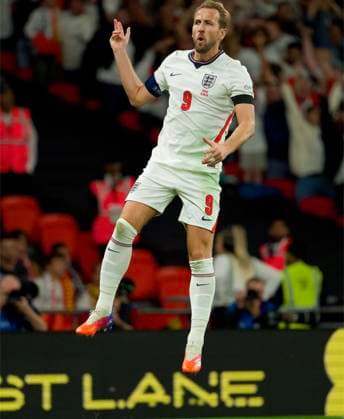 RECORD DATE NOT STATED Football - UEFA Nations League - Group A3 - England v Spain LONDON, ENGLAND - Saturday, September 26, 2026: England s Harry Kane celebrates after scoring his side s the second goal to make the score 2-1 during the UEFA Nations League Group A3 match between England and Spain at Wembley Stadium. (Photo by Thomas Major Propaganda) LONDON Wembley Stadium GREATER LONDON ENGLAND  Copyright: xThomasxMajorx 2026-09-26-England_v_Spain-079