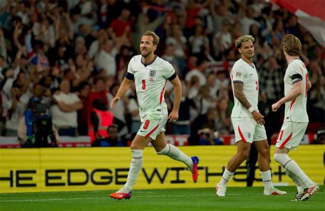 RECORD DATE NOT STATED Football - UEFA Nations League - Group A3 - England v Spain LONDON, ENGLAND - Saturday, September 26, 2026: England s Harry Kane celebrates after scoring his side s the second goal to make the score 2-1 during the UEFA Nations League Group A3 match between England and Spain at Wembley Stadium. (Photo by Thomas Major Propaganda) LONDON Wembley Stadium GREATER LONDON ENGLAND  Copyright: xThomasxMajorx 2026-09-26-England_v_Spain-083