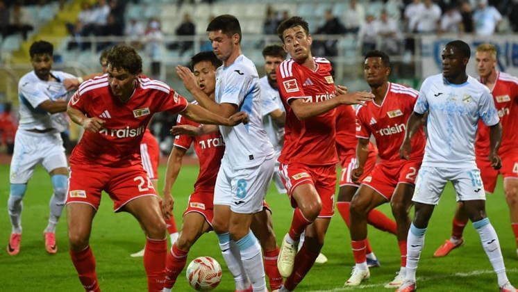 Rijeka, 260926. Kantrida Stadium. Friendly football match, HNK Rijeka vs. 1. FC Union Berlin; Damir Kreilach s farewell match. Pictured: Robert Skov, Ivan Cubelic, Daniel Adu-Adjei. Photo: Damir Skomrlj CROPIX Copyright: xxDamirxSkomrljx rijeka_berlin11-260926