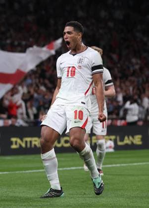 UEFA Nations League - England v Spain LONDON, ENGLAND, SEPTEMBER 26: GOAL 2-1, Jude Bellingham of England national team, Nationalteam celebrates after Harry Kane of England National Team scores a goal to put England 2-1 ahead during The UEFA Nations League Group Stage match in Group C3 between England v Spain at Wembley Stadium, London, England, on September 26. (Photo by Daniel Weir) London Wembley Stadium England Copyright: xDanielxWeir SportsxPressxPhotox Sportspressphoto_SPR240354