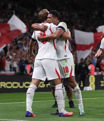 UEFA Nations League - England v Spain LONDON, ENGLAND, SEPTEMBER 26: GOAL 2-1, Harry Kane of England national team, Nationalteam goal celebration with Jude Bellingham of England National Team after scoring a goal to put England 2-1 ahead during The UEFA Nations League Group Stage match in Group C3 between England v Spain at Wembley Stadium, London, England, on September 26. (Photo by Daniel Weir) London Wembley Stadium England Copyright: xDanielxWeir SportsxPressxPhotox Sportspressphoto_SPR240362