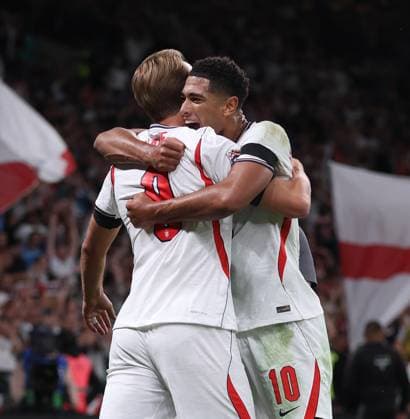 UEFA Nations League - England v Spain LONDON, ENGLAND, SEPTEMBER 26: GOAL 2-1, Harry Kane of England national team, Nationalteam goal celebration with Jude Bellingham of England National Team after scoring a goal to put England 2-1 ahead during The UEFA Nations League Group Stage match in Group C3 between England v Spain at Wembley Stadium, London, England, on September 26. (Photo by Daniel Weir) London Wembley Stadium England Copyright: xDanielxWeir SportsxPressxPhotox Sportspressphoto_SPR240363