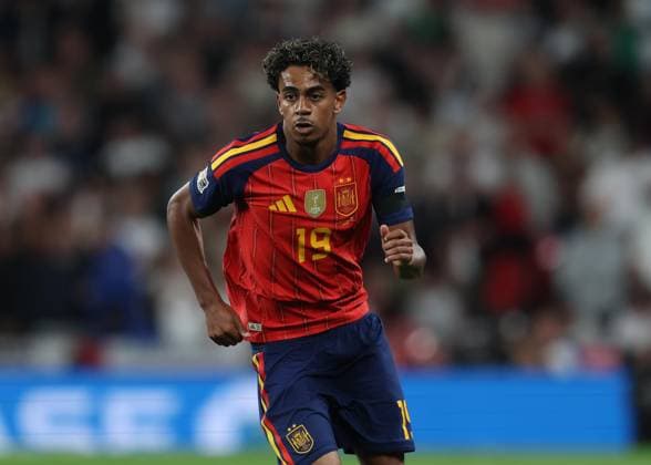 UEFA Nations League - England v Spain LONDON, ENGLAND, SEPTEMBER 26: Lamine Yamal of Spain national team, Nationalteam during The UEFA Nations League Group Stage match in Group C3 between England v Spain at Wembley Stadium, London, England, on September 26. (Photo by Daniel Weir) London Wembley Stadium England Copyright: xDanielxWeir SportsxPressxPhotox Sportspressphoto_SPR240366