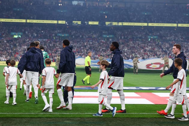 London, England, 26th September 2026. England team walk out on to the pitch during the England vs Spain UEFA Nations League match at Wembley Stadium, London. Picture credit should read: Paul Terry Sportimage EDITORIAL USE ONLY. No use with unauthorised audio, video, data, fixture lists, club league logos or live services. Online in-match use limited to 120 images, no video emulation. No use in betting, games or single club league player publications. SPI_064_PT_England_Spain SPI-5020-0063