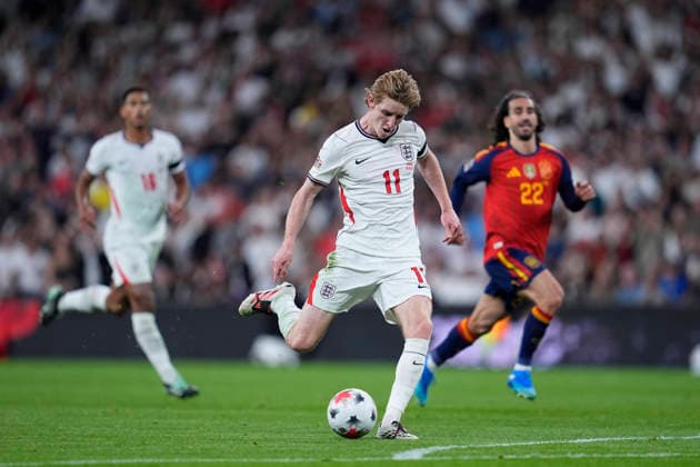 September 26, 2026, London, London, England: Anthony Gordon of England shoots to score his team s first goal during the UEFA Nations League 2026 27 League Phase MD1 Group A3 match between England and Spain at Wembley Stadium on September 26, 2026, in London, England. England V Spain - UEFA Nations League 2026 27 League Phase MD1 Group A3  - ZUMAa181 20260926_zaa_a181_148 Copyright: xDennisxAgyemanx