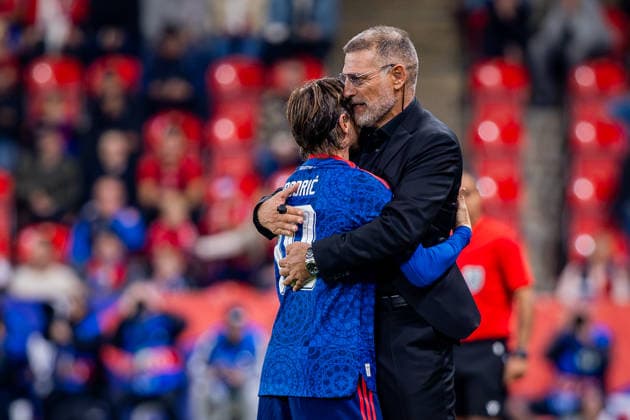 CZECHIA - CROATIA Luka Modric of Croatia and AC Milan celebrates a goal with Head coach of Croatia Slaven Bilic during UEFA Nations League - League A - Group A3 - Matchday 1 - football match between Czechia and Croatia. Fortuna Arena, Eden, Stadion, Prague, Czechia September 26, 2026. Photo by Branislav Racko Copyright: xx 080A9725