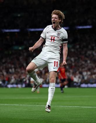 Anthony Gordon of England celebrates after he scores an equalising goal to make it 1-1 England v Spain - UEFA Nations League - League A - Group 3. Football. Wembley Stadium, London, UK. 26 SEP 2026Wembley Wembley Stadium LONDON United Kingdom  Copyright: xJASONPIX Shutterstockx 17171351a
