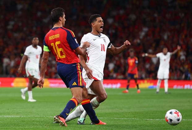 London, England, 26th September 2026. Jude Bellingham of England is fouled by Rodri of Spain and wins a penalty during the England vs Spain UEFA Nations League match at Wembley Stadium, London. Picture credit should read: Paul Terry Sportimage EDITORIAL USE ONLY. No use with unauthorised audio, video, data, fixture lists, club league logos or live services. Online in-match use limited to 120 images, no video emulation. No use in betting, games or single club league player publications. SPI_066_PT_England_Spain SPI-5020-0065