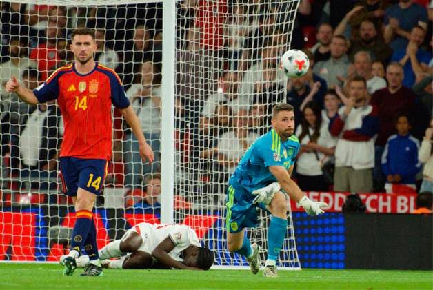 RECORD DATE NOT STATED Football - UEFA Nations League - Group A3 - England v Spain LONDON, ENGLAND - Saturday, September 26, 2026: Spain s goalkeeper Unai Simon during the UEFA Nations League Group A3 match between England and Spain at Wembley Stadium. (Photo by Thomas Major Propaganda) LONDON Wembley Stadium GREATER LONDON ENGLAND  Copyright: xThomasxMajorx 2026-09-26-England_v_Spain-087