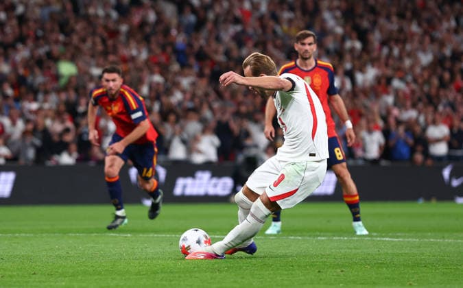 London, England, 26th September 2026. Harry Kane of England takes a penalty but fails to score during the England vs Spain UEFA Nations League match at Wembley Stadium, London. Picture credit should read: Paul Terry Sportimage EDITORIAL USE ONLY. No use with unauthorised audio, video, data, fixture lists, club league logos or live services. Online in-match use limited to 120 images, no video emulation. No use in betting, games or single club league player publications. SPI_068_PT_England_Spain SPI-5020-0067