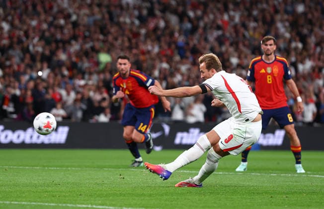 London, England, 26th September 2026. Harry Kane of England takes a penalty but fails to score during the England vs Spain UEFA Nations League match at Wembley Stadium, London. Picture credit should read: Paul Terry Sportimage EDITORIAL USE ONLY. No use with unauthorised audio, video, data, fixture lists, club league logos or live services. Online in-match use limited to 120 images, no video emulation. No use in betting, games or single club league player publications. SPI_070_PT_England_Spain SPI-5020-0069