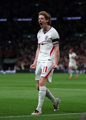 Anthony Gordon of England celebrates after he scores an equalising goal to make it 1-1 England v Spain - UEFA Nations League - League A - Group 3. Football. Wembley Stadium, London, UK. 26 SEP 2026Wembley Wembley Stadium LONDON United Kingdom  Copyright: xJASONPIX Shutterstockx 17171351aa