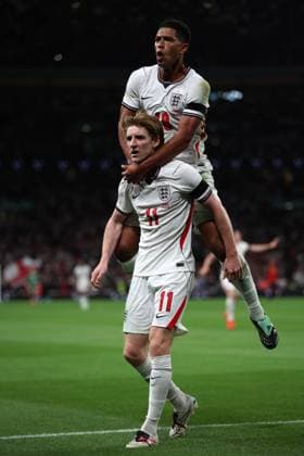 Anthony Gordon of England celebrates with Jude Bellingham after he scores an equalising goal to make it 1-1 England v Spain - UEFA Nations League - League A - Group 3. Football. Wembley Stadium, London, UK. 26 SEP 2026Wembley Wembley Stadium LONDON United Kingdom  Copyright: xJASONPIX Shutterstockx 17171351ac