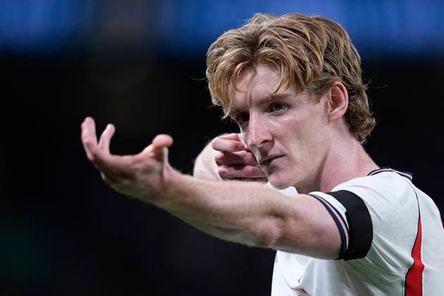 September 26, 2026, London, London, England: Anthony Gordon of England celebrates after scoring his team s first goal during the UEFA Nations League 2026 27 League Phase MD1 Group A3 match between England and Spain at Wembley Stadium on September 26, 2026, in London, England. London England - ZUMAa181 20260926_zaa_a181_168 Copyright: xDennisxAgyemanx