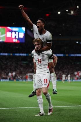 Anthony Gordon of England celebrates with Jude Bellingham after he scores an equalising goal to make it 1-1 England v Spain - UEFA Nations League - League A - Group 3. Football. Wembley Stadium, London, UK. 26 SEP 2026Wembley Wembley Stadium LONDON United Kingdom  Copyright: xJASONPIX Shutterstockx 17171351o
