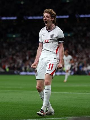 Anthony Gordon of England celebrates after he scores an equalising goal to make it 1-1 England v Spain - UEFA Nations League - League A - Group 3. Football. Wembley Stadium, London, UK. 26 SEP 2026Wembley Wembley Stadium LONDON United Kingdom  Copyright: xJASONPIX Shutterstockx 17171351k