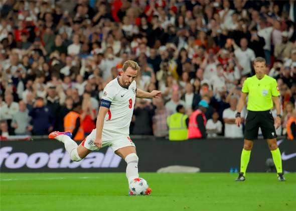 RECORD DATE NOT STATED Football - UEFA Nations League - Group A3 - England v Spain LONDON, ENGLAND - Saturday, September 26, 2026: England s Harry Kane missing a penalty during the UEFA Nations League Group A3 match between England and Spain at Wembley Stadium. (Photo by Thomas Major Propaganda) LONDON Wembley Stadium GREATER LONDON ENGLAND  Copyright: xThomasxMajorx 2026-09-26-England_v_Spain-090