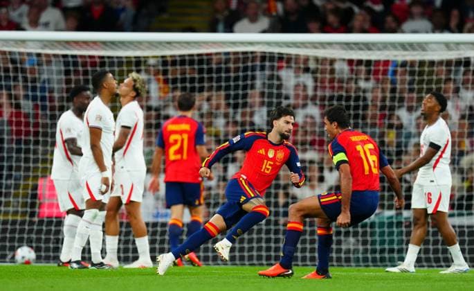 Alex Baena of Spain celebrates scoring a goal after making it 2-2 England v Spain, UEFA Nations League, Football, Wembley Stadium, London, UK - 26 Sep 2026London Wembley Stadium United Kingdom  Copyright: xJavierxGarcia Shutterstockx 17171102ay