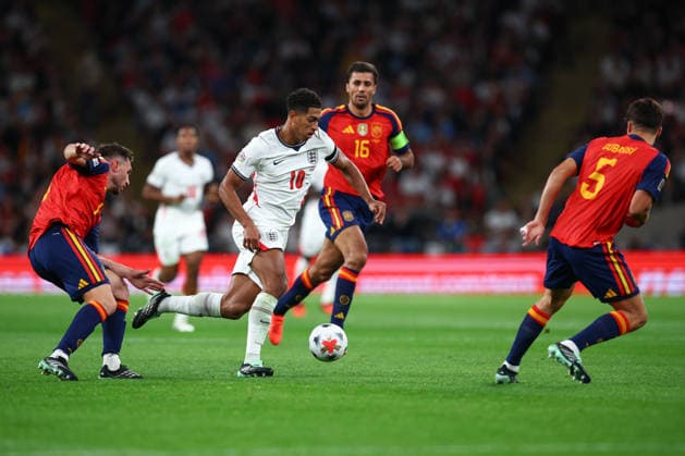 UEFA Nations League: England v Spain LONDON, UK - 26th Sept 2026: Jude Bellingham of England drives up the pitch during the UEFA Nations League League A Group 3 match between England and Spain at Wembley Stadium London Wembley Stadium England United Kingdom Copyright: xCraigxMercerx xPeakxActionxPhotosx