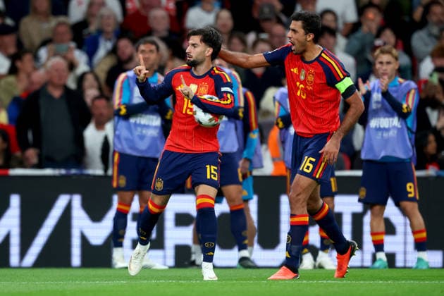 England v Spain - UEFA Nations League 2026 27 Group A3 MD1 Alex Baena and Rodri of Spain celebrate equalizing goal during the UEFA Nations League 2026 27 group phase match between England and Spain at Wembley Stadium on September 26, 2026 in London, England. London Wembley Stadium England United Kingdom Copyright: xAllstarxPicturexLibraryxLtdx