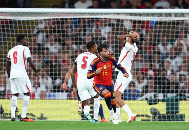 London, England, 26th September 2026. Alex Baena of Spain scores to make it 2-2 during the England vs Spain UEFA Nations League match at Wembley Stadium, London. Picture credit should read: Paul Terry Sportimage EDITORIAL USE ONLY. No use with unauthorised audio, video, data, fixture lists, club league logos or live services. Online in-match use limited to 120 images, no video emulation. No use in betting, games or single club league player publications. SPI_076_PT_England_Spain SPI-5020-0075