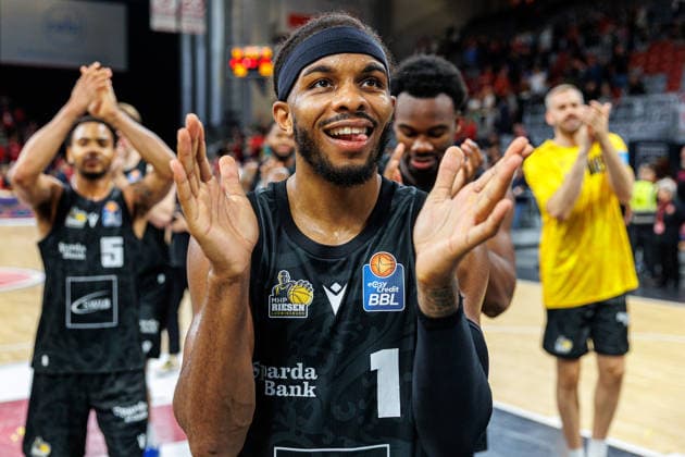 Justin Kier of MHP Riesen Ludwigsburg, 01, celebrates, celebration, positive emotions, positive emotion, end of the game, BMA365 Bamberg Baskets vs. MHP RIESEN Ludwigsburg, basketball, easyCredit BBL, Matchday 3, September 26, 2026, BMA365 Bamberg Baskets vs. MHP Riesen Ludwigsburg, basketball, easyCredit BBL, Matchday 3, September 26, 2026, Bamberg Copyright: xEibner-Pressefoto G.xSantemizx EP_EER