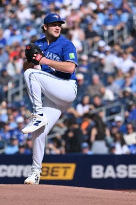 September 26, 2026, Toronto, On, Canada: Toronto Blue Jays starting pitcher Trey Yesavage (39) throws to a Cincinnati Reds batter during first inning MLB, Baseball Herren, USA baseball action in Toronto on Saturday, Sept. 26, 2026. Canada News - September 26, 2026  - ZUMAc35_ 20260926_zaf_c35_044 Copyright: xJonxBlackerx