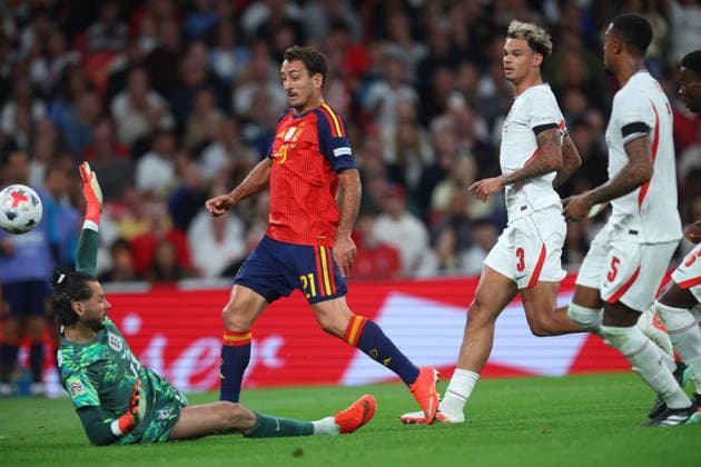 England v Spain - UEFA Nations League 2026 27 Group A3 MD1 Mikel Oyarzabal of Spain scores 3rd goalpast James Trafford, goalkeeper of England during the UEFA Nations League 2026 27 group phase match between England and Spain at Wembley Stadium on September 26, 2026 in London, England. London Wembley Stadium England United Kingdom Copyright: xAllstarxPicturexLibraryxLtdx
