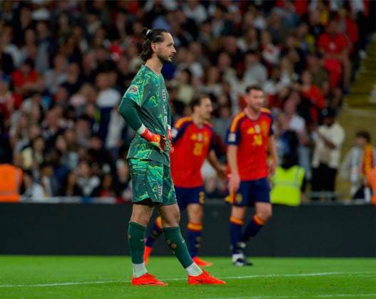 RECORD DATE NOT STATED Football - UEFA Nations League - Group A3 - England v Spain LONDON, ENGLAND - Saturday, September 26, 2026: England s goalkeeper James Trafford reacts as Spain score a third goal during the UEFA Nations League Group A3 match between England and Spain at Wembley Stadium. (Photo by Thomas Major Propaganda) LONDON Wembley Stadium GREATER LONDON ENGLAND  Copyright: xThomasxMajorx 2026-09-26-England_v_Spain-100