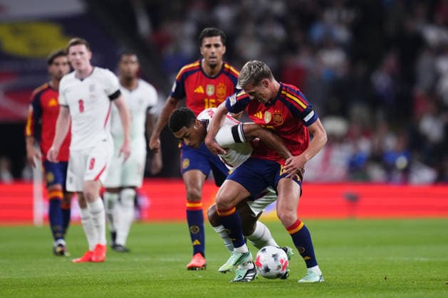 England v Spain - UEFA Nations League LONDON, UNITED KINGDOM - SEPTEMBER 26: Dani Olmo attacking midfield of FC Barcelona, Barca and Jude Bellingham attacking midfield of England compete for the ball during the UEFA Nations League 2026 27 group phase match between England and Spain at Wembley Stadium on September 26, 2026 in London, United Kingdom. Jose Hernandez Anadolu London United Kingdom. Editorial use only. Please get in touch for any other usage.  Copyright: x2026xAnadoluxJosexHernandezx