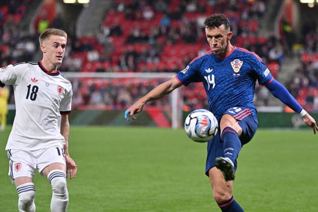 Prague, 260926. Fortuna Arena football stadium. UEFA Nations League Matchday 1: Czech Republic vs. Croatia. Pictured: Matej Radosta, Ivan Perisic. Photo: Damir Krajac CROPIX Copyright: xxDamirxKrajacx ceska_hrvatska103-260926