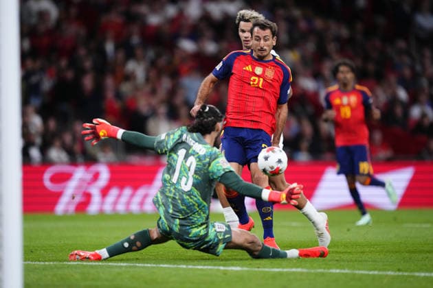 England v Spain - UEFA Nations League LONDON, UNITED KINGDOM - SEPTEMBER 26: Mikel Oyarzabal centre-forward of Real Sociedad shooting to goal and scoring his first goal during the UEFA Nations League 2026 27 group phase match between England and Spain at Wembley Stadium in London, United Kingdom, on September 26, 2026. Jose Hernandez Anadolu London United Kingdom. Editorial use only. Please get in touch for any other usage.  Copyright: x2026xAnadoluxJosexHernandezx
