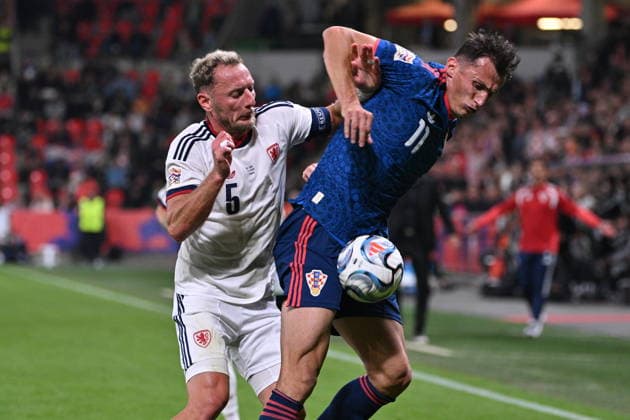 Prague, 260926. Fortuna Arena football stadium. UEFA Nations League Matchday 1 football match: Czech Republic vs. Croatia. Pictured: Stephen Chaloupek, Ante Budimir. Photo: Damir Krajac CROPIX Copyright: xxDamirxKrajacx ceska_hrvatska122-260926