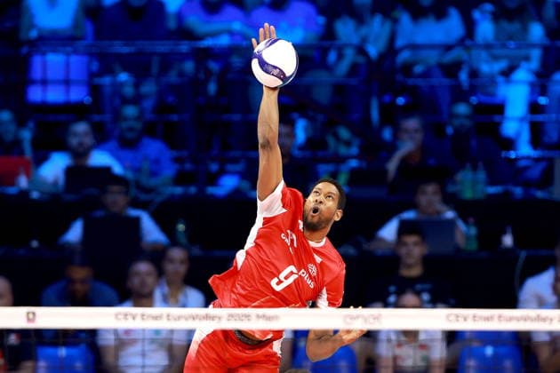 26.09.2026 MEDIOLAN WLOCHY ( MILAN ITALIA ) UNIPOL FORUM SIATKOWKA MEZCZYZN MISTRZOSTWA EUROPY W SIATKOWCE FINAL RUNDA FINALOWA ( CEV EUROVOLLEY 2026 MEN FINAL ROUND FINAL MATCHES MEN S VOLLEYBALL GAME POLAND - FRANCE ) MECZ POLSKA - FRANCJA NZ. WILFREDO LEON VENERO SERW SERWIS AS ZAGRYWKA FOTO JAKUB PIASECKI CYFRASPORT NEWSPIX.PL --- newspix.pl 