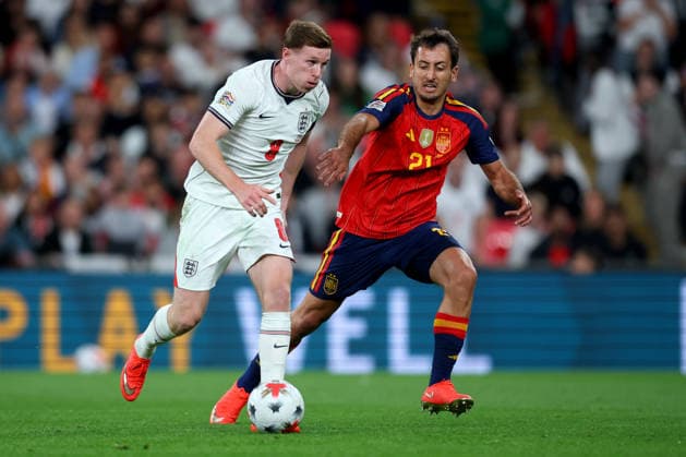 England v Spain - UEFA Nations League 2026 27 Group A3 MD1 Elliot Anderson of England and Mikel Oyarzabal of Spain challenge during the UEFA Nations League 2026 27 group phase match between England and Spain at Wembley Stadium on September 26, 2026 in London, England. London Wembley Stadium England United Kingdom Copyright: xAllstarxPicturexLibraryxLtdx