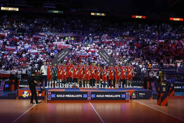 IPA89012763 - Team Poland wins the gold medal during the CEV Enel EuroVolley 2026 Gold Final between Poland and France at the Unipol Forum on September 26, 2026, in Milan, Italy.  Copyright: xRichardxMorgano IPAxSportx xx IPA89012763