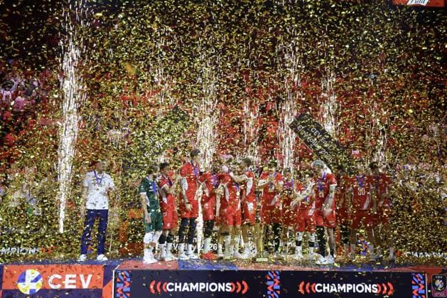 VOLLEYBALL - CEV Men s Eurovolley - Eurovolley 2026 - Gold Medal Final - France vs. Poland Photo by IPA ABACAPRESS.COM89012383 - Team Poland celebrates first place during the CEV Enel EuroVolley 2026 match between Poland and France at the Unipol Forum in Milan, Italy, on September 26, 2026, during EuroVolley 2026 - Gold Medal Final - France vs. Poland, CEV EuroVolley Men s match in Assago (MI), Italy, September 26, 2026 Assago (MI) Italy  Copyright: xIPAxSport ABACAx