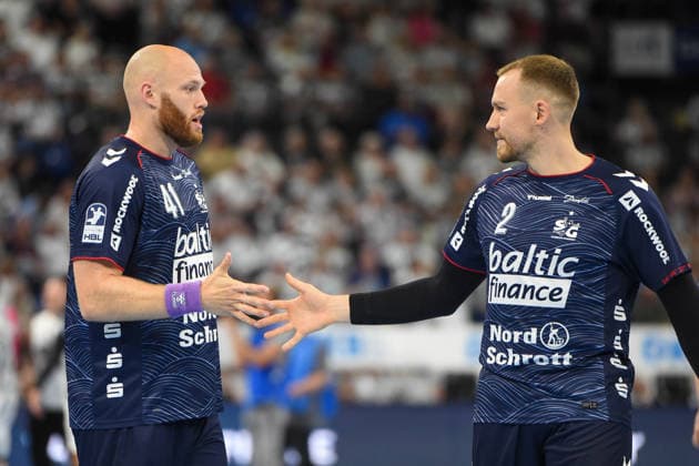 Handball I Men I 2026–2027 Season I Bundesliga I Matchday 6 I THW Kiel vs. SG Flensburg Handewitt I September 26, 2026; from left: Arnar Freyr Arnasson 30, SG Flensburg Handewitt, Simon Pytlick 2, SG Flensburg Handewitt Copyright: xLobeca JanxKirschnerx