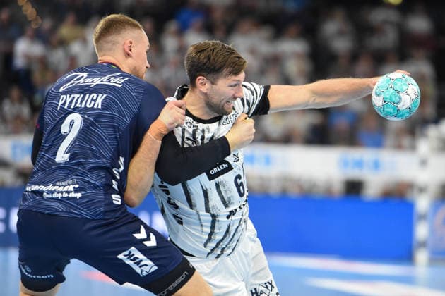 Handball I Men I 2026–2027 Season I Bundesliga I Matchday 6 I THW Kiel vs. SG Flensburg Handewitt I September 26, 2026; from left: Simon Pytlick 2, SG Flensburg Handewitt; Harald Reinkind 6, THW Kiel Copyright: xLobeca JanxKirschnerx