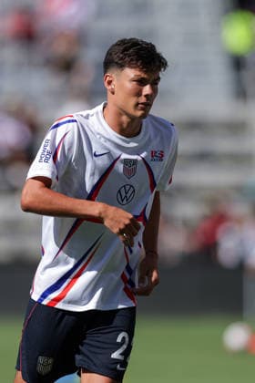 September 26, 2026, Orlando, Florida, USA: United States Forward JUSTIN ELLIS (22) warms up before a match against Peru. The United States hosted Peru in an International Friendly, Länderspiel, Nationalmannschaft at Inter&Co Stadium in Orlando, FL. Soccer 2026: United States 4:1 Peru  - ZUMAm299 20260926_znp_m299_011 Copyright: xTaylorxMcFeex