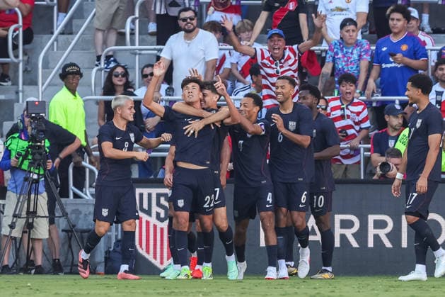 September 26, 2026, Orlando, Florida, USA: United States forward JUSTIN ELLIS (22) celebrates after scoring his first career national team, Nationalteam goal during the first half against Peru. The United States hosted Peru in an International Friendly, Länderspiel, Nationalmannschaft at Inter&Co Stadium in Orlando, FL. Soccer 2026: United States 4:1 Peru  - ZUMAm299 20260926_znp_m299_022 Copyright: xTaylorxMcFeex