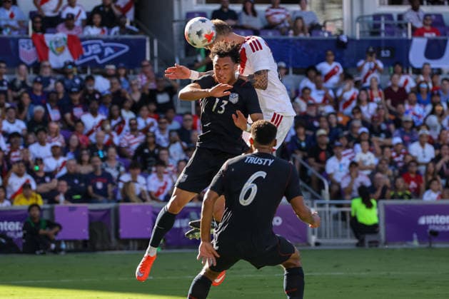 September 26, 2026, Orlando, Florida, USA: United States defender PEYTON MILLER (13) battles for the ball during a match against Peru. The United States hosted Peru in an International Friendly, Länderspiel, Nationalmannschaft at Inter&Co Stadium in Orlando, FL. Orlando USA - ZUMAm299 20260926_znp_m299_026 Copyright: xTaylorxMcFeex
