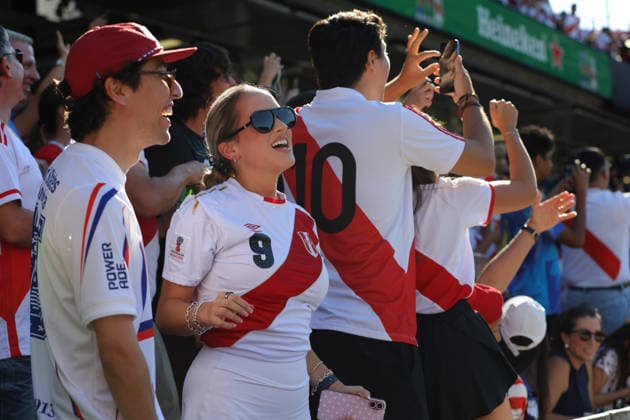 September 26, 2026, Orlando, Florida, USA: Peru supports looks on during a match between Peru and the United States. The United States hosted Peru in an International Friendly, Länderspiel, Nationalmannschaft at Inter&Co Stadium in Orlando, FL. Soccer 2026: United States 4:1 Peru  - ZUMAm299 20260926_znp_m299_024 Copyright: xTaylorxMcFeex