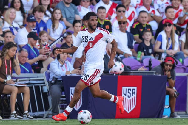 September 26, 2026, Orlando, Florida, USA: Peru midfielder PIERO MAGALLANES (26) looks to pass during a match against United States. The United States hosted Peru in an International Friendly, Länderspiel, Nationalmannschaft at Inter&Co Stadium in Orlando, FL. Orlando USA - ZUMAm299 20260926_znp_m299_028 Copyright: xTaylorxMcFeex