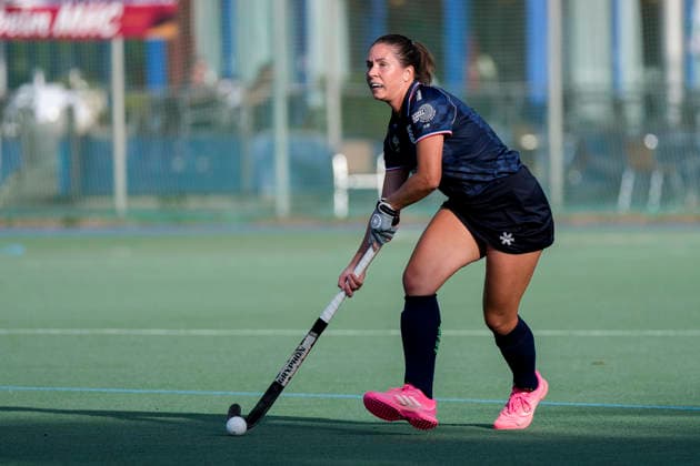 Yevheniya Kernoz FHC, 6, on the ball, free shot, full-body shot, single frame, single photo, action, September 26, 2026, Mannheim, Germany, hockey, 2nd Bundesliga South Division, women, Feudenheimer HC vs. Nürnberger HTC xozx