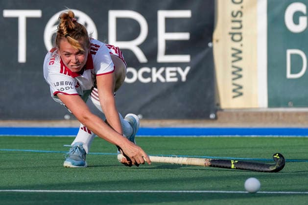 Linda Müller NHTC, 14, on the ball, cutout, full body, single frame, single photo, action, September 26, 2026, Mannheim, Germany, hockey, 2nd Bundesliga South Division, women, Feudenheimer HC vs. Nürnberger HTC xozx