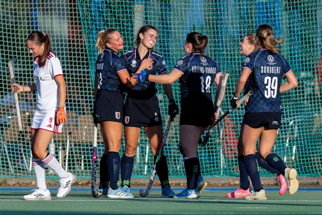 From left: Jule Koßwig Kosswig, FHC, 83, goal scorer Leah Lörsch FHC, 84, Luisa Höfling Conradi FHC, 18, Carla Mees FHC, 23, Chiara Schubert FHC, 39, players from Feudenheimer HC celebrate the 3-0 goal, Celebration, goal celebration, scoring a goal, celebrate the goal, goal, celebration, celebrating the goal, joy, happiness, happy, optimistic, positive, game scene, highlight, action, 26 09 2026, Mannheim, Germany, hockey, 2nd Bundesliga South Division, women’s, Feudenheimer HC, Nürnberger HTC xozx