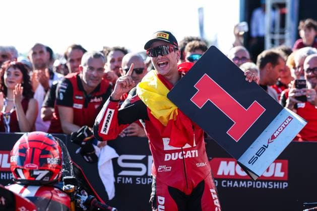 SBK Round 10 EICMA Italian Round (Podium Race 1) in San Martino del Lago, Italy - 26 Sep 2026 Iker Lecuona of Aruba.it Racing - Ducati with Ducati Panigale V4R celebrates the victory in Race 1 during Podium Race 1 of SBK Round 10 EICMA Italian Round. San Martino del Lago Italy Copyright: xFabrizioxCarabellix xSOPAxImagesx Fabrizio-Carabelli-1454072
