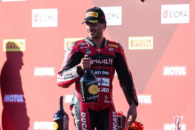 SBK Round 10 EICMA Italian Round (Podium Race 1) in San Martino del Lago, Italy - 26 Sep 2026 Nicolo Bulega of Aruba.it Racing - Ducati with Ducati Panigale V4R celebrates the second place in Race 1 during Podium Race 1 of SBK Round 10 EICMA Italian Round. San Martino del Lago Italy Copyright: xFabrizioxCarabellix xSOPAxImagesx Fabrizio-Carabelli-1454086